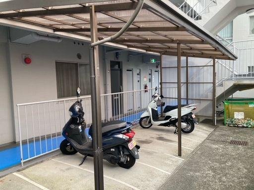 メバイク置き場