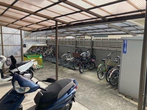 メ自転車置き場