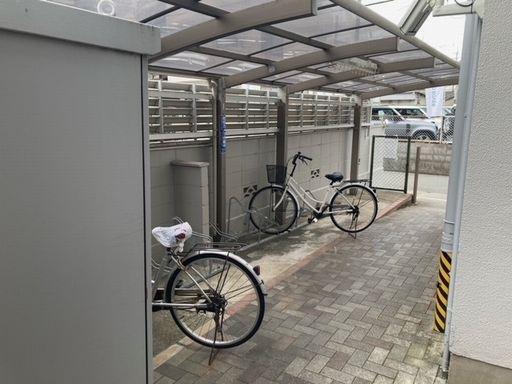 メ自転車置き場2